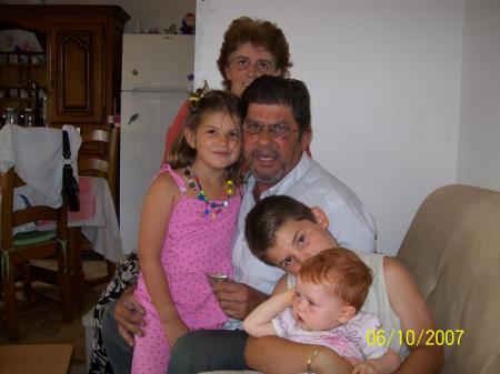 ma mami  mon papi  mon frere  et ma roussette